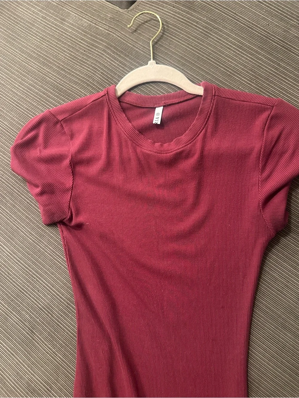 ReoRia Burgundy Ribbed Short-Sleeve Maxi Dress - Picture 3 of 3